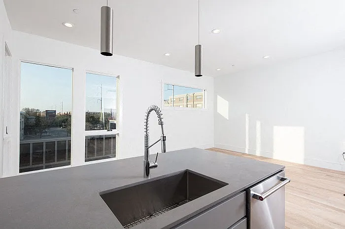 1530 Felicity St — Photo 1