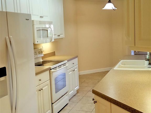 4th image of 424 Luna Bella Ln APT 422