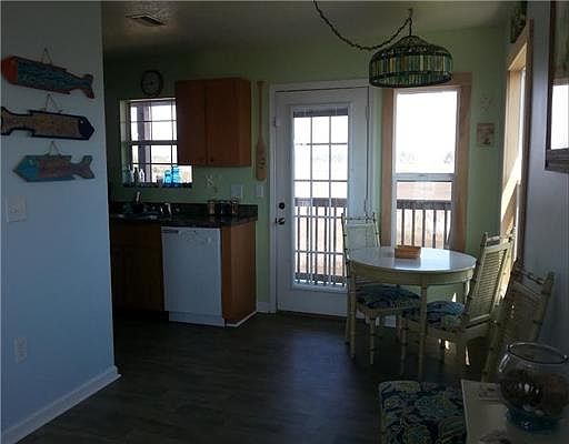 2nd image of 6700 Belle Fontaine Dr