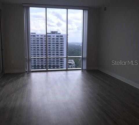3rd image of 415-2 E Pine St #916