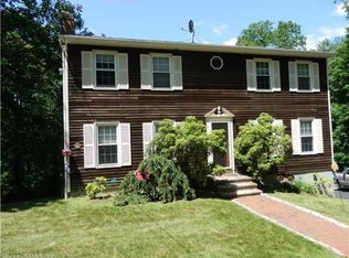 317 Turkey Roost Rd, Monroe, CT 06468