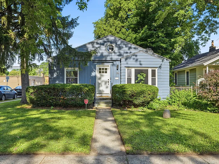 3175 McDowell St — Photo 30