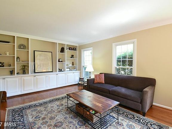 4th image of 5891 Parenham Way