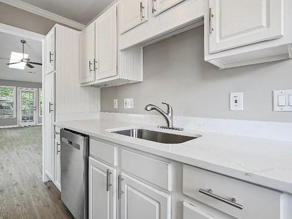 5th image of 156 Wesley Harris Cir #156