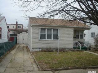 12832 238th St, Jamaica, NY 11422