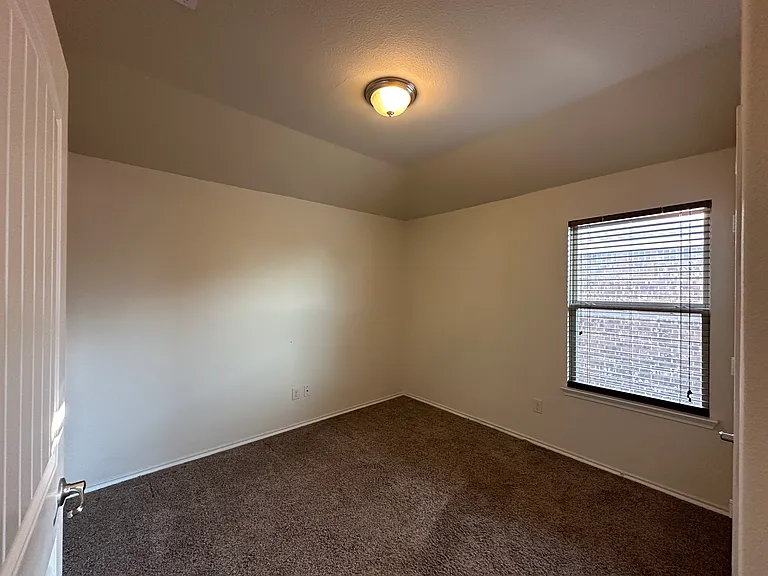 8921 Tenderfoot Ln — Photo 6