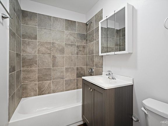 5th image of 157 N Eastern Ave #10