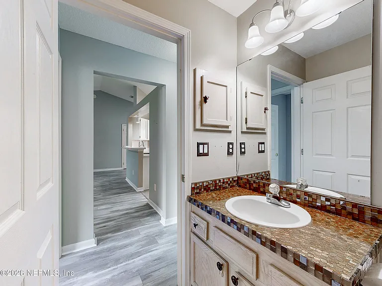 2084 Frogmore Dr — Photo 31
