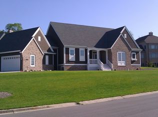 640 Talon Trl, Brookfield, WI 53045