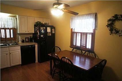 4th image of 221 Harrison Blvd