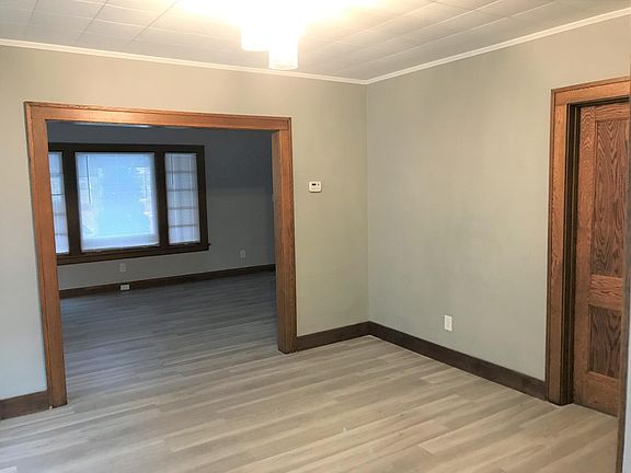 3rd image of 1331 Andrews Ave