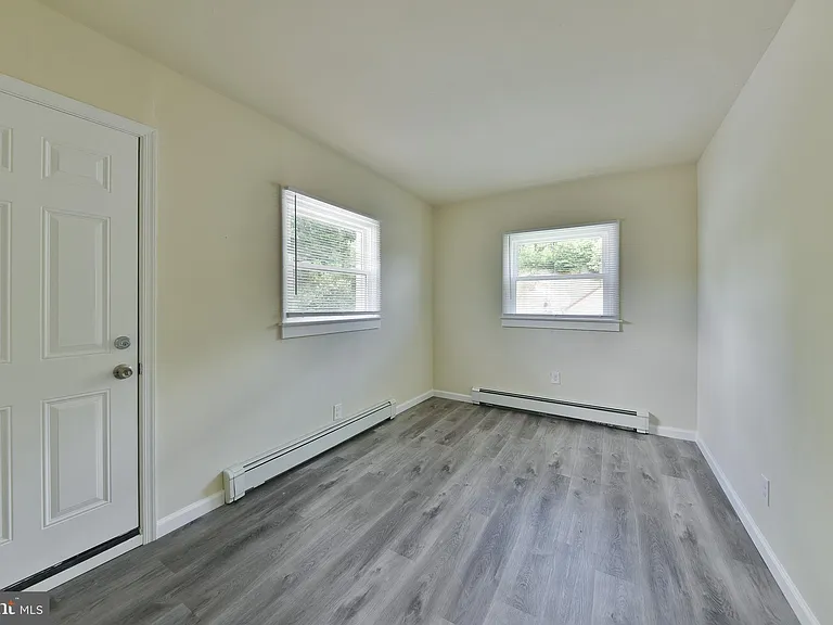 422 Willow Grove Ave — Photo 22