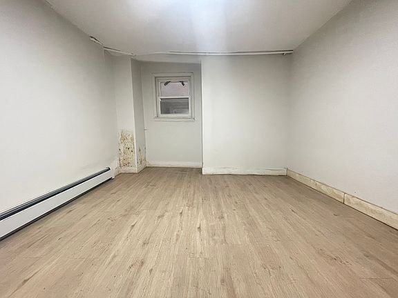 4th image of 56 Jewett Ave #1E