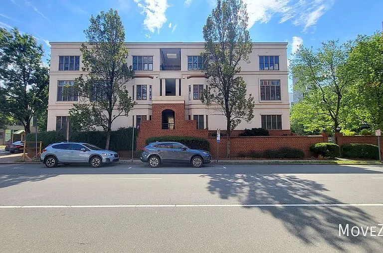 208 E Davie St — Photo 12