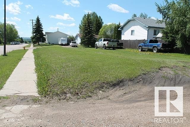 2nd image of 5102 59th Ave