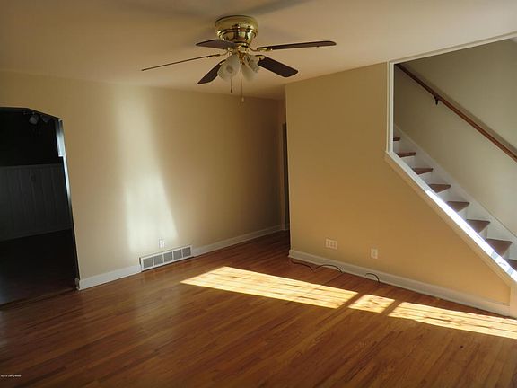 3rd image of 12307 Meadow Ln
