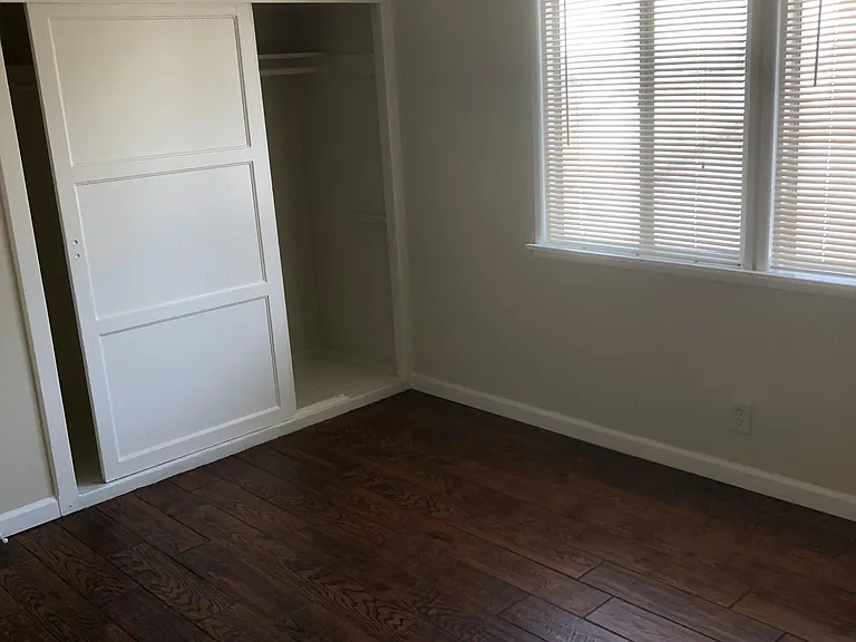 5506 W Adams Blvd #7 — Photo 7
