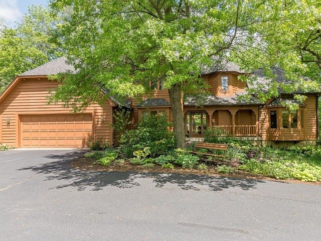 1st image of 7940 Wooden Dr
