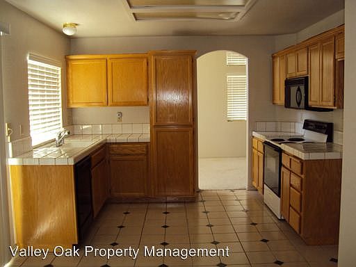 3rd image of 3912 Laurenburg Ave