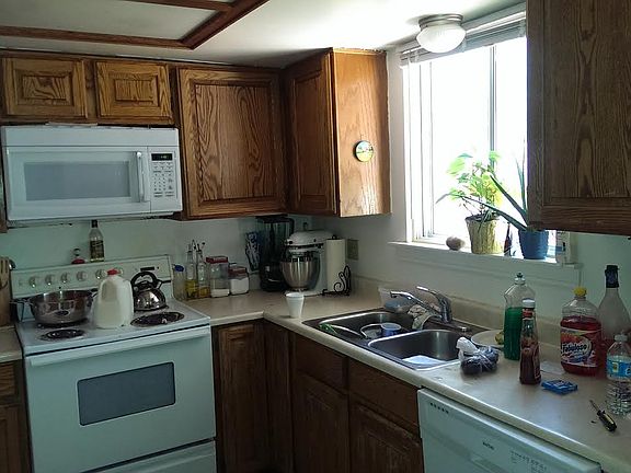 3rd image of 759 N 480 W Unit 9