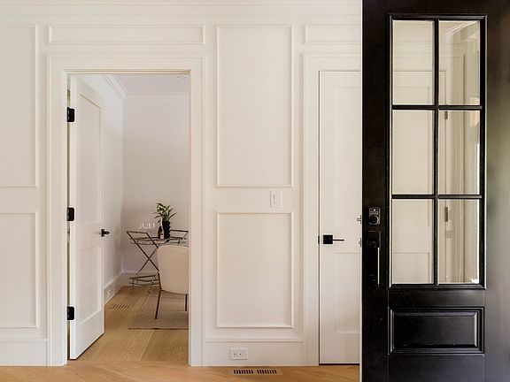 3rd image of 71 Walpole St