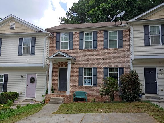 3rd image of 223 Timber Creek Ln SW #223