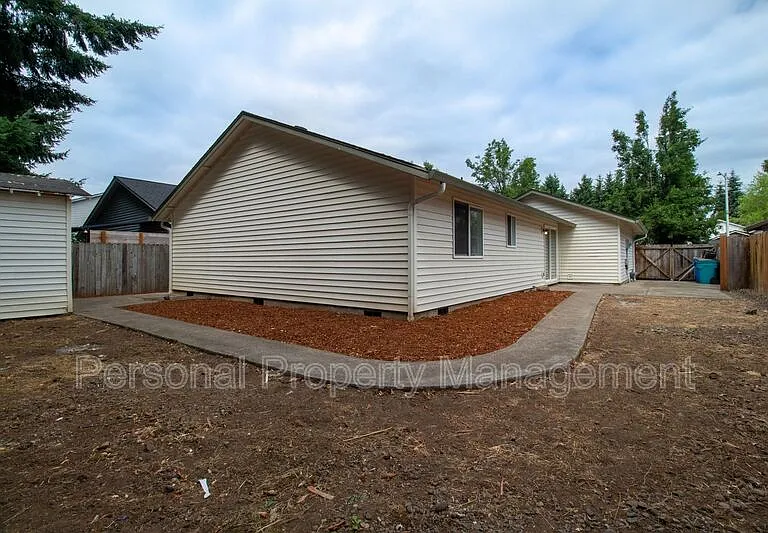 19019 SE 12th Way — Photo 15