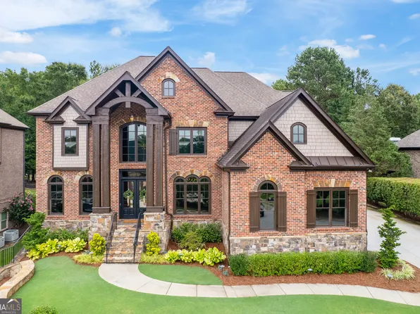 2003 Skybrooke Ln, Hoschton, GA 30548