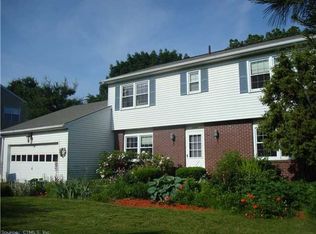 16 Strawberry Ln, Manchester, CT 06040