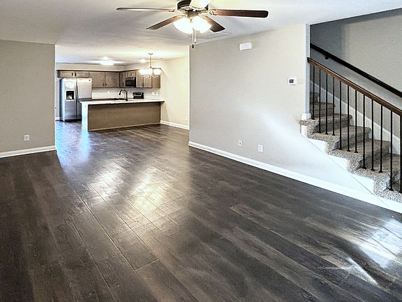5th image of 188 Alexander Blvd