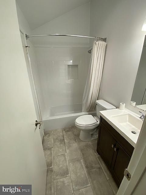 1st image of 2915H S Woodley St #8