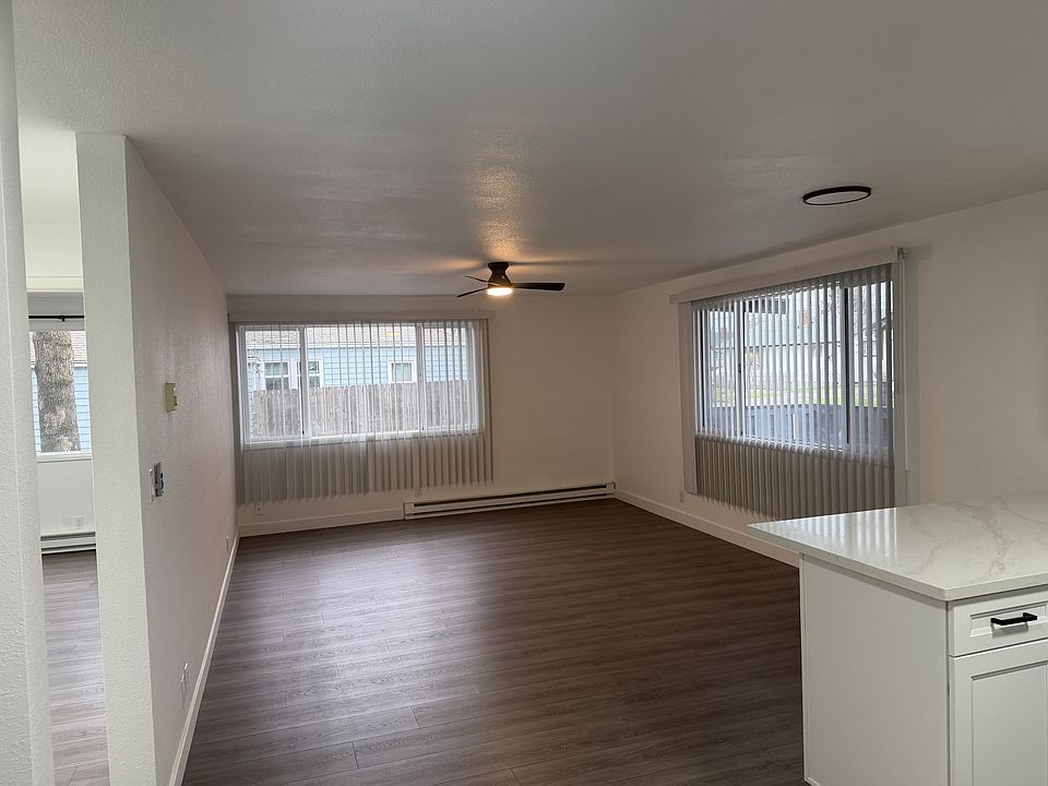 1st image of 1487 Waller St SE #1491