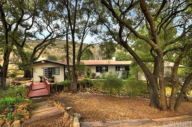 1st image of 894 Crater Oak Dr