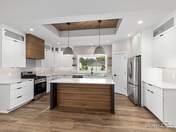 4th image of 7485 Fox Meadow Dr