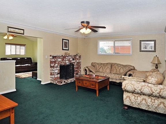 Living Room w/Fireplace