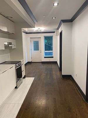 3rd image of 1077 Bergen St #1B