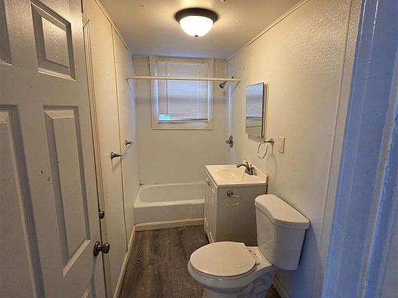 3rd image of 20 Lafrance Ct #1S