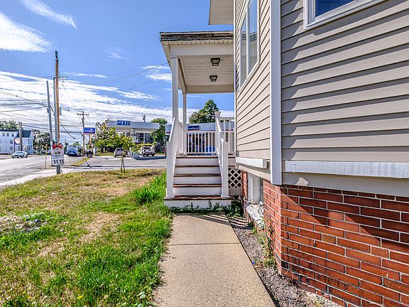 4th image of 1148-1150 Forest Avenue