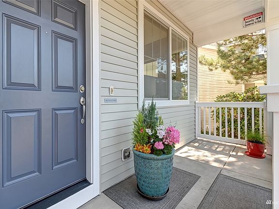 2nd image of 8416 24th Pl NE