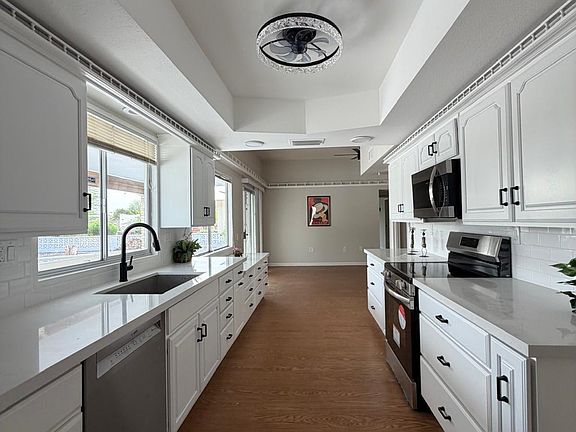 4th image of 10922 W WELK Drive