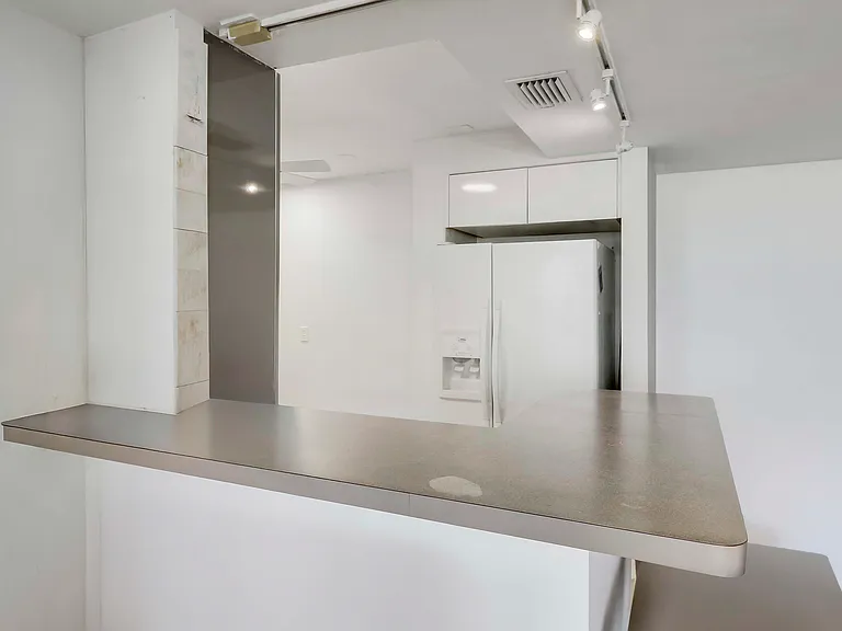 5600 N Flagler Dr #1001 — Photo 18