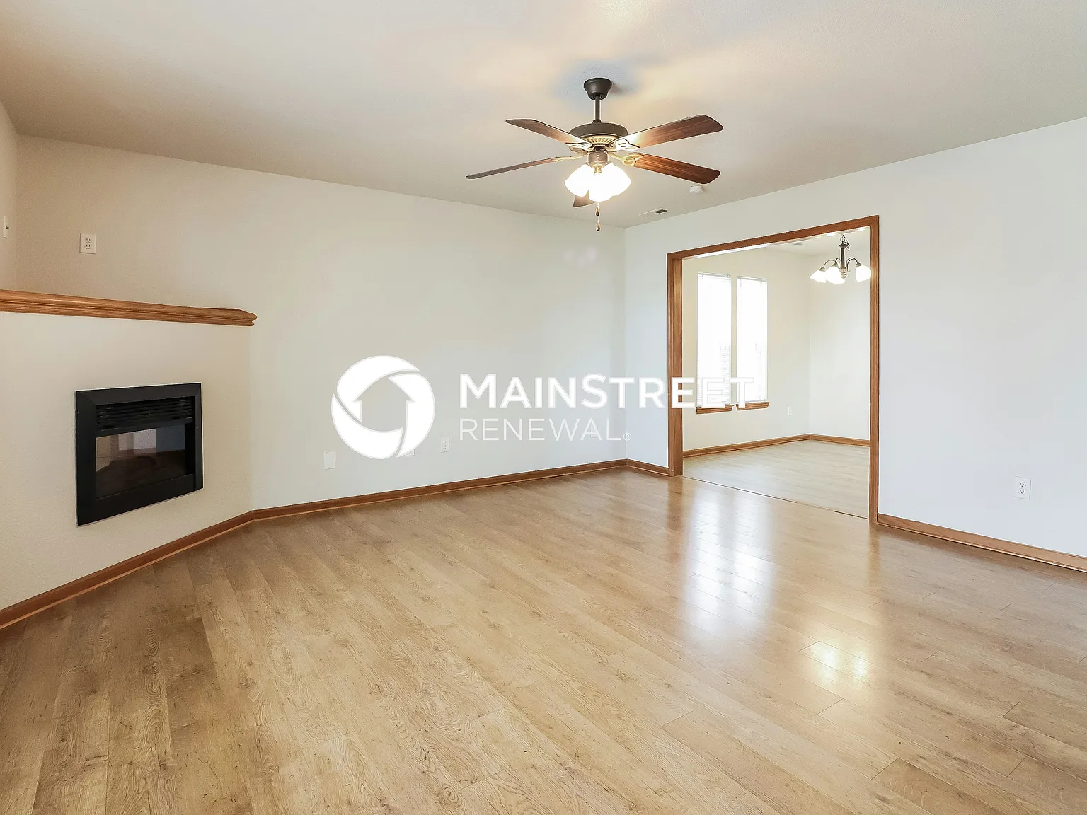 424 Ne Wolf Creek Dr — Photo 2