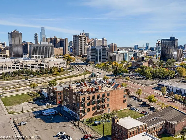 2003 Brooklyn St #29/403 — Photo 40