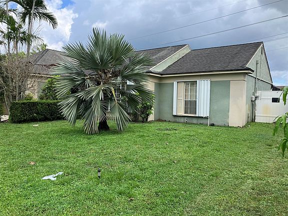 2nd image of 2301 Dunhill Avenue