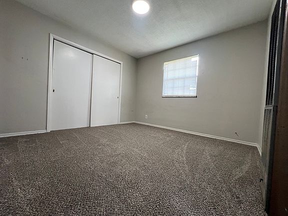 5th image of 2405 Patrick Dr APT 5