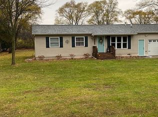 2319 E Freeland Rd, Freeland, MI 48623