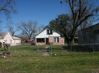 3308 S 3rd St, Waco, TX 76706