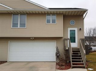 647 Hodge St, North Liberty, IA 52317