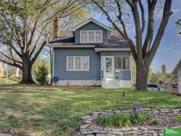 5540 Hickory St, Omaha, NE 68106
