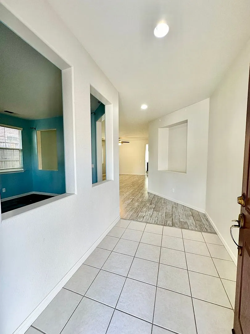 Beautiful 3 Bedroom 2 Bathroom Dove Creek Community Single Family Home in Atascadero Available 8/... — Photo 2
